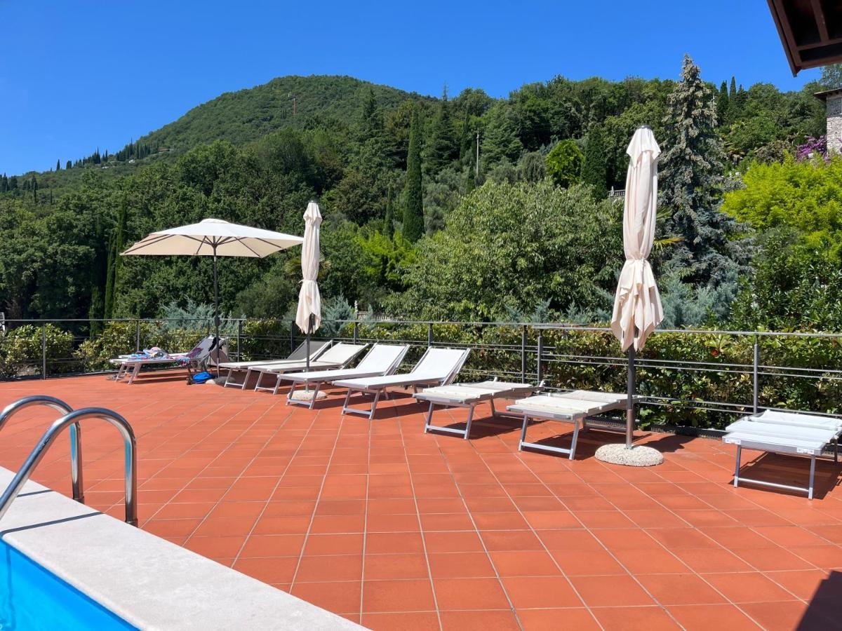 Feli Holiday Home - Panoramic Pool Lake View In Gardone Riviera Extérieur photo
