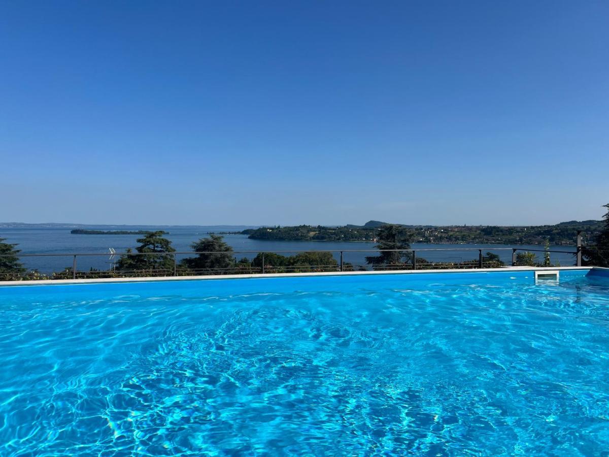 Feli Holiday Home - Panoramic Pool Lake View In Gardone Riviera Extérieur photo