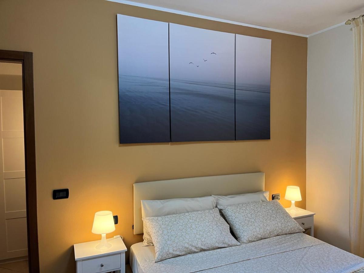 Feli Holiday Home - Panoramic Pool Lake View In Gardone Riviera Extérieur photo